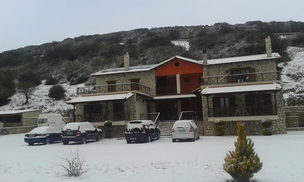 Ariadni Kalavryta Exterior photo